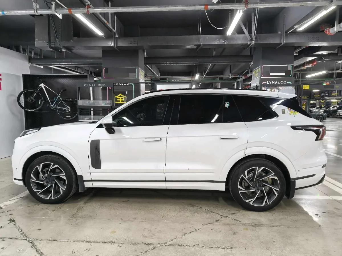 2021 Buick GL8 2.0T 237HP L4 9AT,autocango,china used car exporter,china ev exporter,chinese used car exporter,chinese used ev exporter