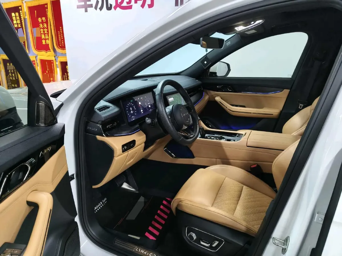 2021 Buick GL8 2.0T 237HP L4 9AT,autocango,china used car exporter,china ev exporter,chinese used car exporter,chinese used ev exporter
