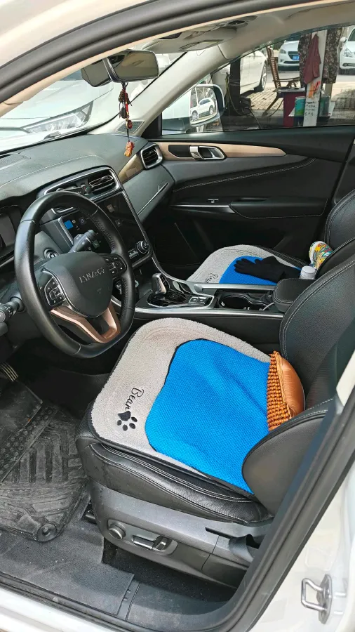 2019 LYNK&CO 01 2.0T 190HP L4 6AT,autocango,china used car exporter,china ev exporter,chinese used car exporter,chinese used ev exporter