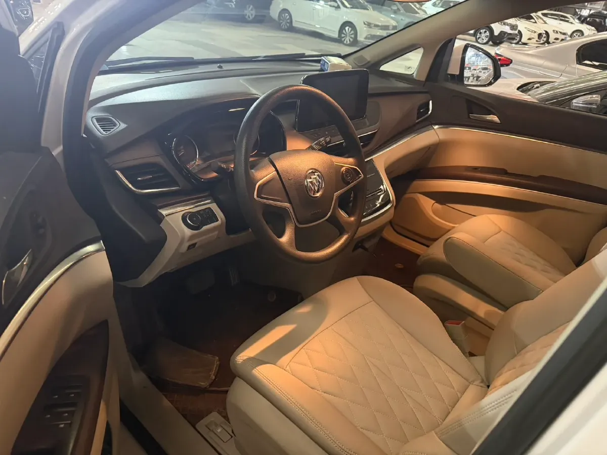 2021 Buick GL8 2.0T 237HP L4 9AT,autocango,china used car exporter,china ev exporter,chinese used car exporter,chinese used ev exporter