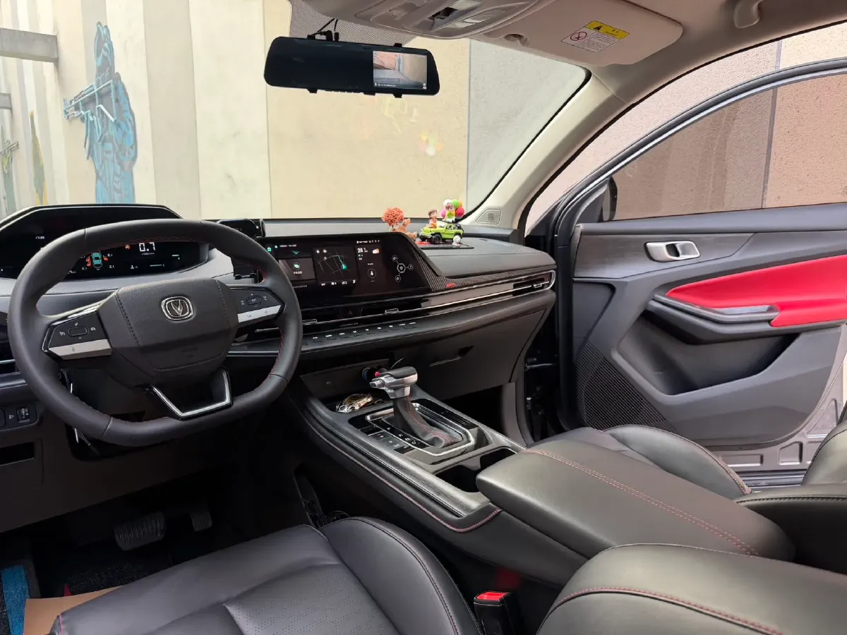 2022 ChangAn CS55 Plus 1.5T 180HP L4 7DCT,autocango,china used car exporter,china ev exporter,chinese used car exporter,chinese used ev exporter