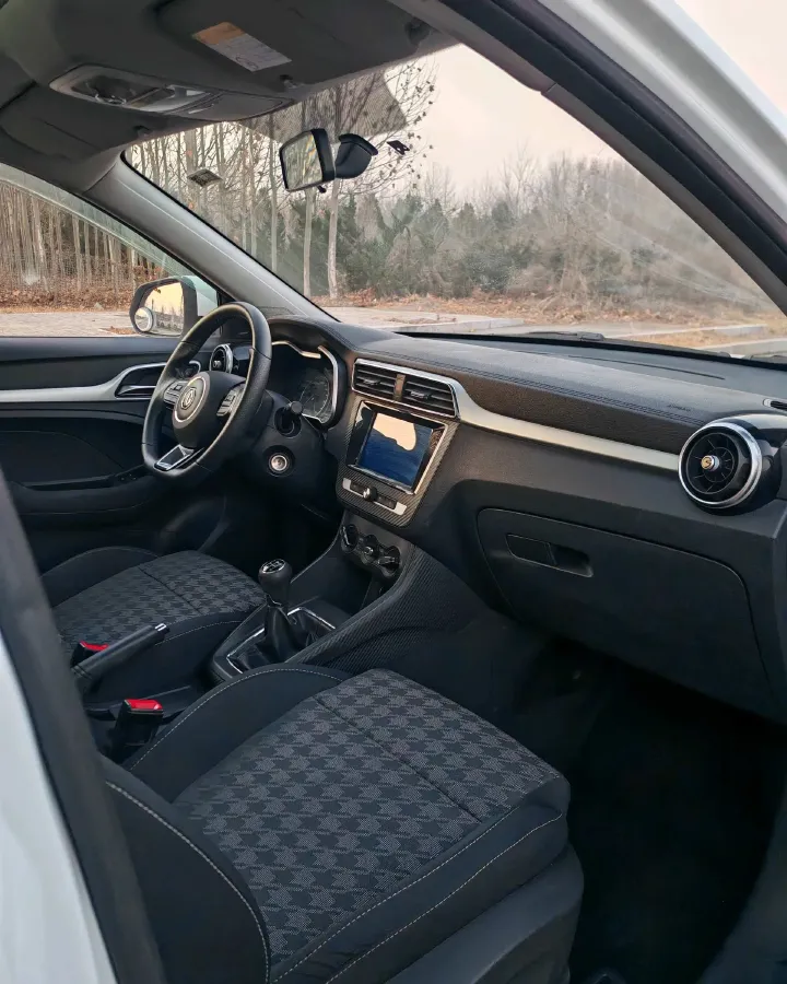 2020 MG ZS 1.5L 120HP L4 5MT,autocango,china used car exporter,china ev exporter,chinese used car exporter,chinese used ev exporter