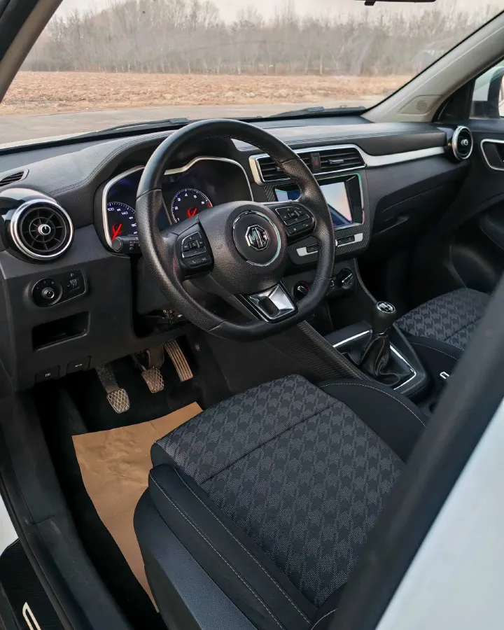 2020 MG ZS 1.5L 120HP L4 5MT,autocango,china used car exporter,china ev exporter,chinese used car exporter,chinese used ev exporter