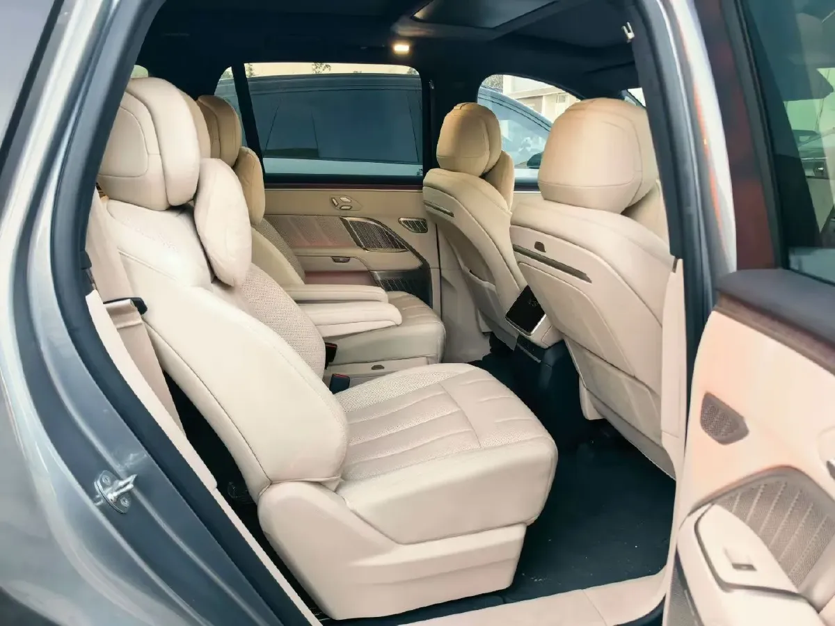 2025 ONVO L90 BEV,autocango,china used car exporter,china ev exporter,chinese used car exporter,chinese used ev exporter