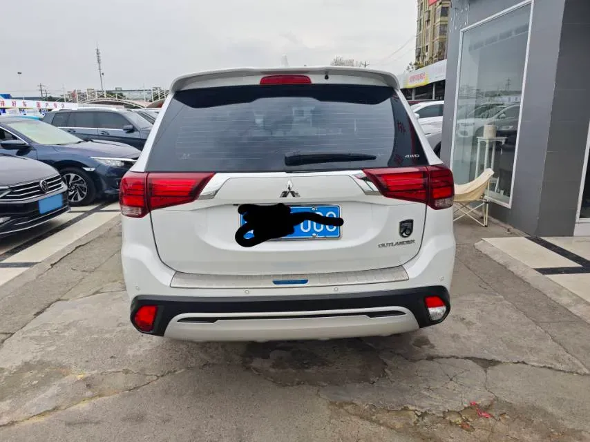 2019 Mitsubishi Outlander 2.4L 192HP L4 CVT,autocango,china used car exporter,china ev exporter,chinese used car exporter,chinese used ev exporter