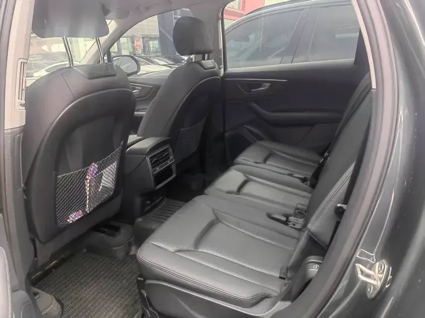 2023 Audi Q7 3.0T 340HP V6 8AT,autocango,china used car exporter,china ev exporter,chinese used car exporter,chinese used ev exporter