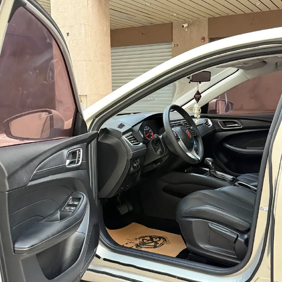 2019 Roewe i5 1.5L 120HP L4 CVT,autocango,china used car exporter,china ev exporter,chinese used car exporter,chinese used ev exporter