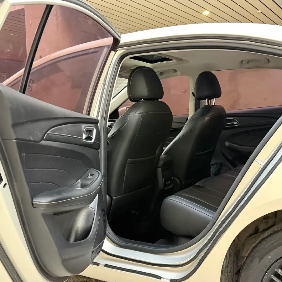 2019 Roewe i5 1.5L 120HP L4 CVT,autocango,china used car exporter,china ev exporter,chinese used car exporter,chinese used ev exporter