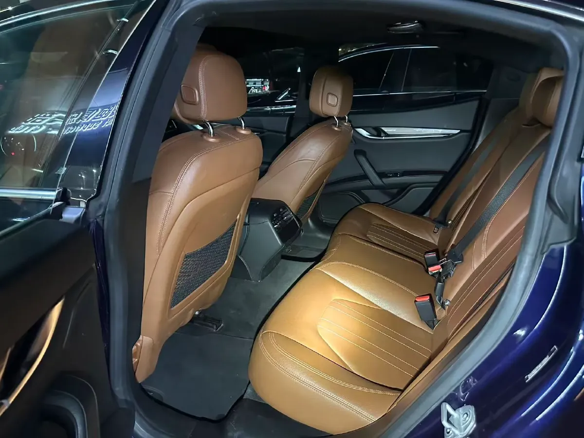 2018 Maserati Ghibli 3.0T 350HP V6 8AT,autocango,china used car exporter,china ev exporter,chinese used car exporter,chinese used ev exporter