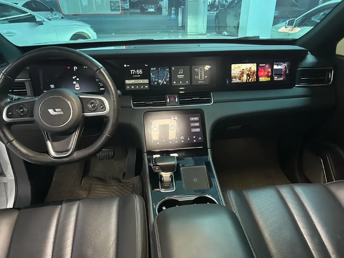 2020 Li ONE Range Extended 131HP REEV 40.5KWH,autocango,china used car exporter,china ev exporter,chinese used car exporter,chinese used ev exporter