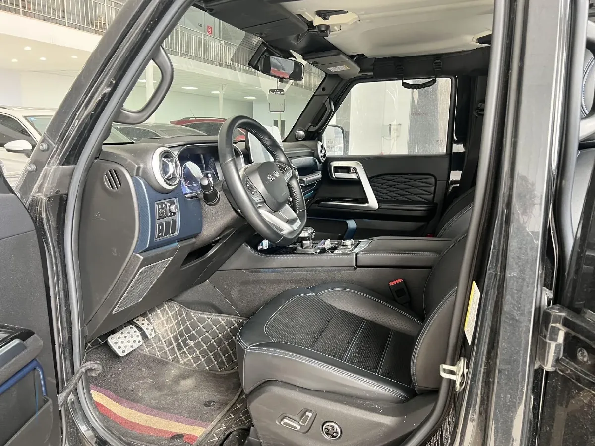 2023 Beijing BJ40 2.0T 224HP L4 8AT,autocango,china used car exporter,china ev exporter,chinese used car exporter,chinese used ev exporter