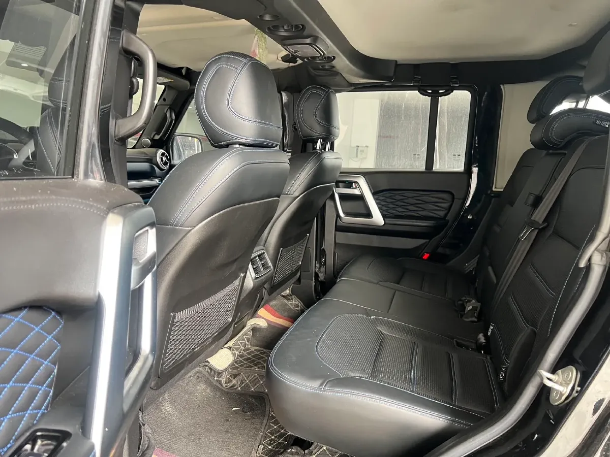 2023 Beijing BJ40 2.0T 224HP L4 8AT,autocango,china used car exporter,china ev exporter,chinese used car exporter,chinese used ev exporter