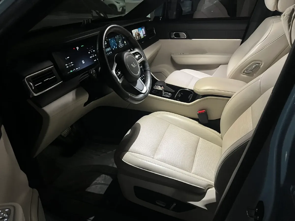 2021 Li ONE Range Extended 131HP REEV 40.5KWH,autocango,china used car exporter,china ev exporter,chinese used car exporter,chinese used ev exporter