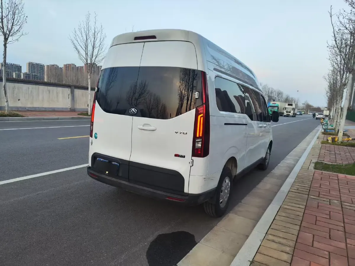 2023 MAXUS XinTu V70 2.0T 150HP L4 9AT,autocango,china used car exporter,china ev exporter,chinese used car exporter,chinese used ev exporter