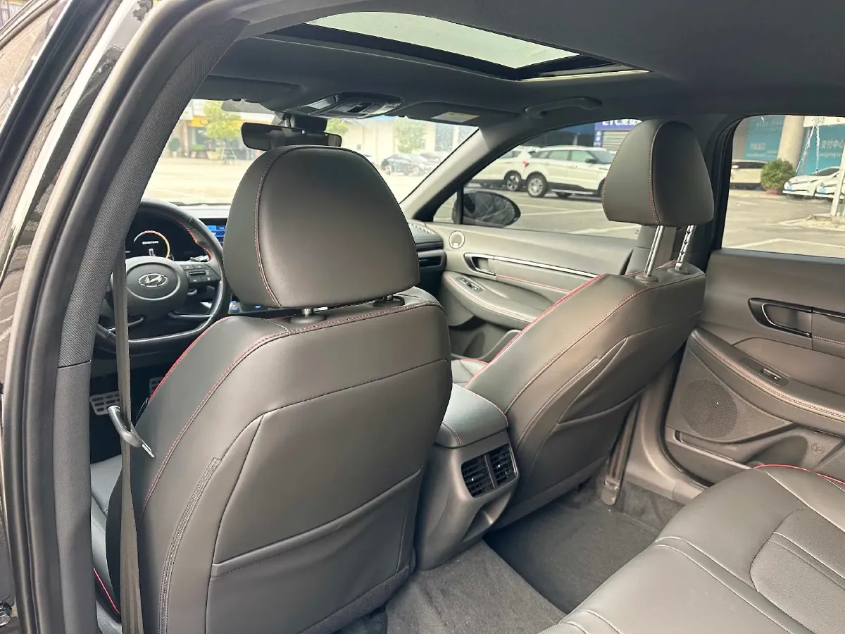 2022 Hyundai Sonata 2.0T 240HP L4 8AT,autocango,china used car exporter,china ev exporter,chinese used car exporter,chinese used ev exporter