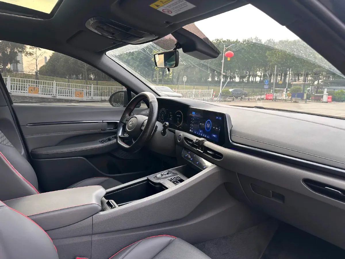 2022 Hyundai Sonata 2.0T 240HP L4 8AT,autocango,china used car exporter,china ev exporter,chinese used car exporter,chinese used ev exporter