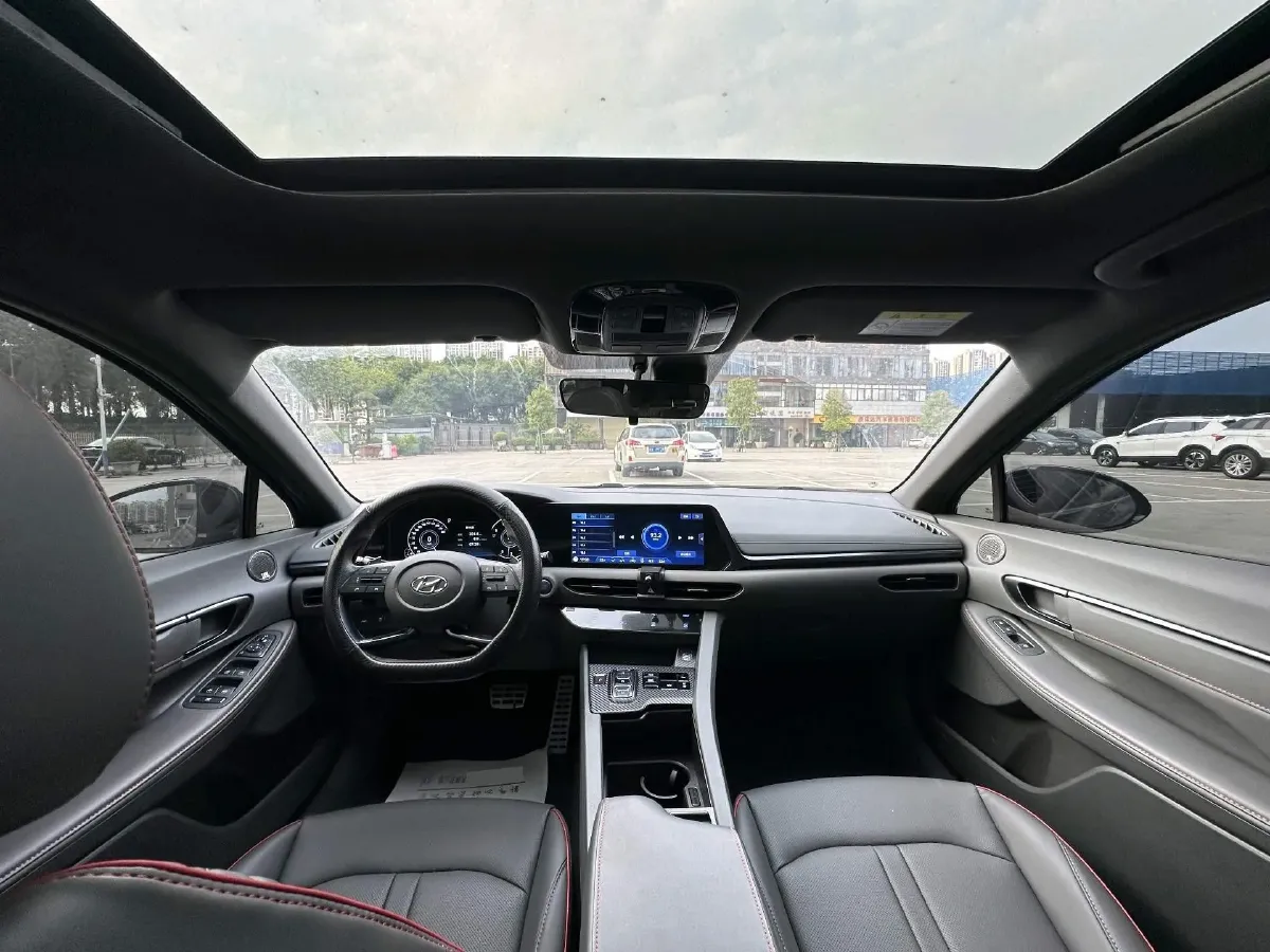 2022 Hyundai Sonata 2.0T 240HP L4 8AT,autocango,china used car exporter,china ev exporter,chinese used car exporter,chinese used ev exporter