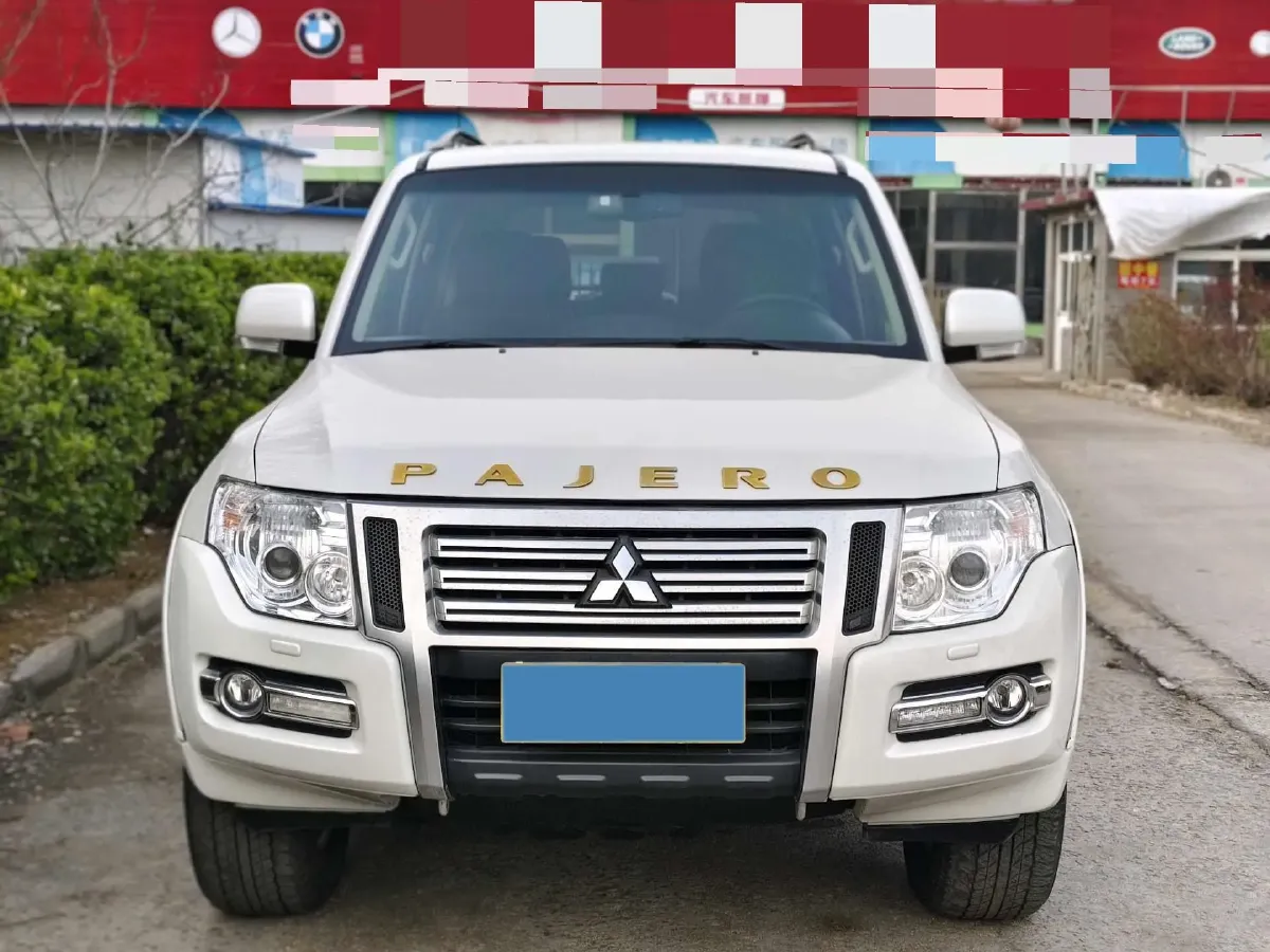 2016 Mitsubishi Pajero 3.0L 174HP V6 5AT,autocango,china used car exporter,china ev exporter,chinese used car exporter,chinese used ev exporter