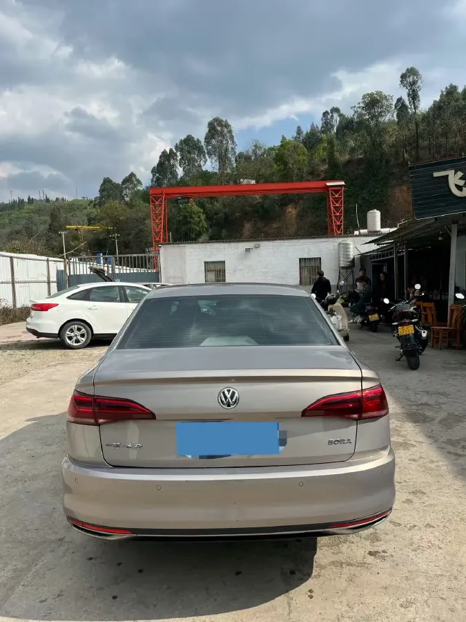 2019 Dongfeng RuiQi 6 2.4L 158HP L4 5MT,autocango,china used car exporter,china ev exporter,chinese used car exporter,chinese used ev exporter