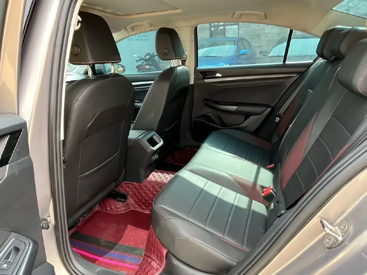 2019 Dongfeng RuiQi 6 2.4L 158HP L4 5MT,autocango,china used car exporter,china ev exporter,chinese used car exporter,chinese used ev exporter