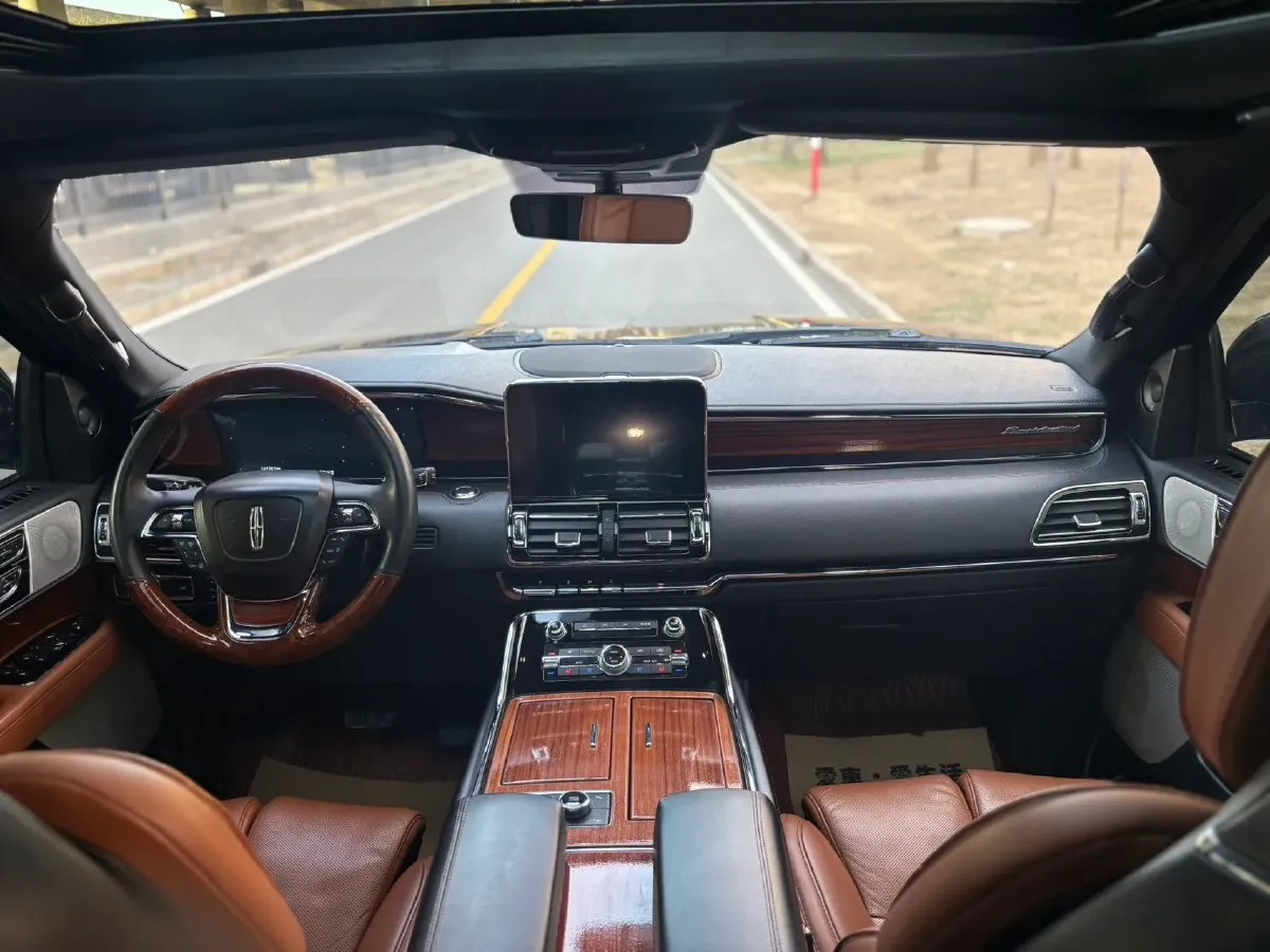 2018 Lincoln Navigator 3.5T 415HP V6 10AT,autocango,china used car exporter,china ev exporter,chinese used car exporter,chinese used ev exporter