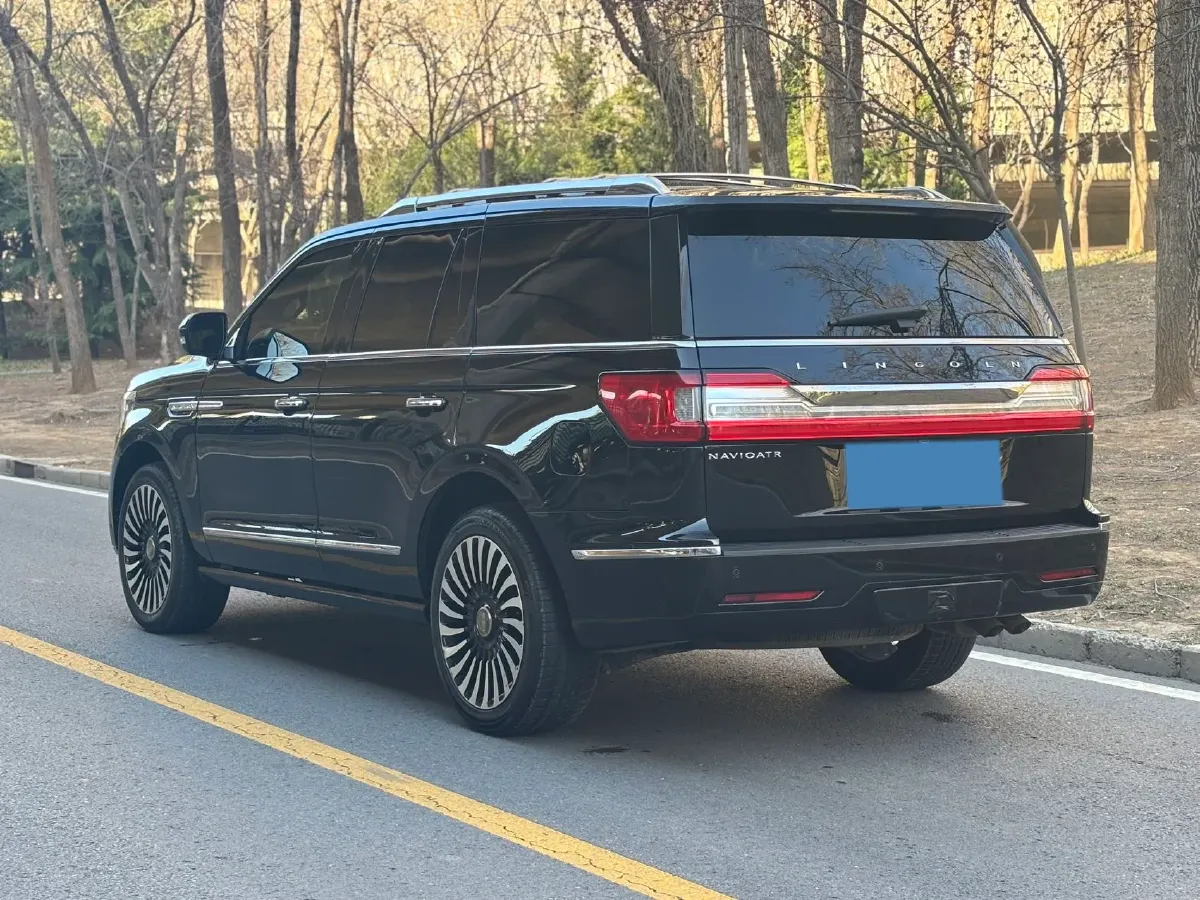 2018 Lincoln Navigator 3.5T 415HP V6 10AT,autocango,china used car exporter,china ev exporter,chinese used car exporter,chinese used ev exporter