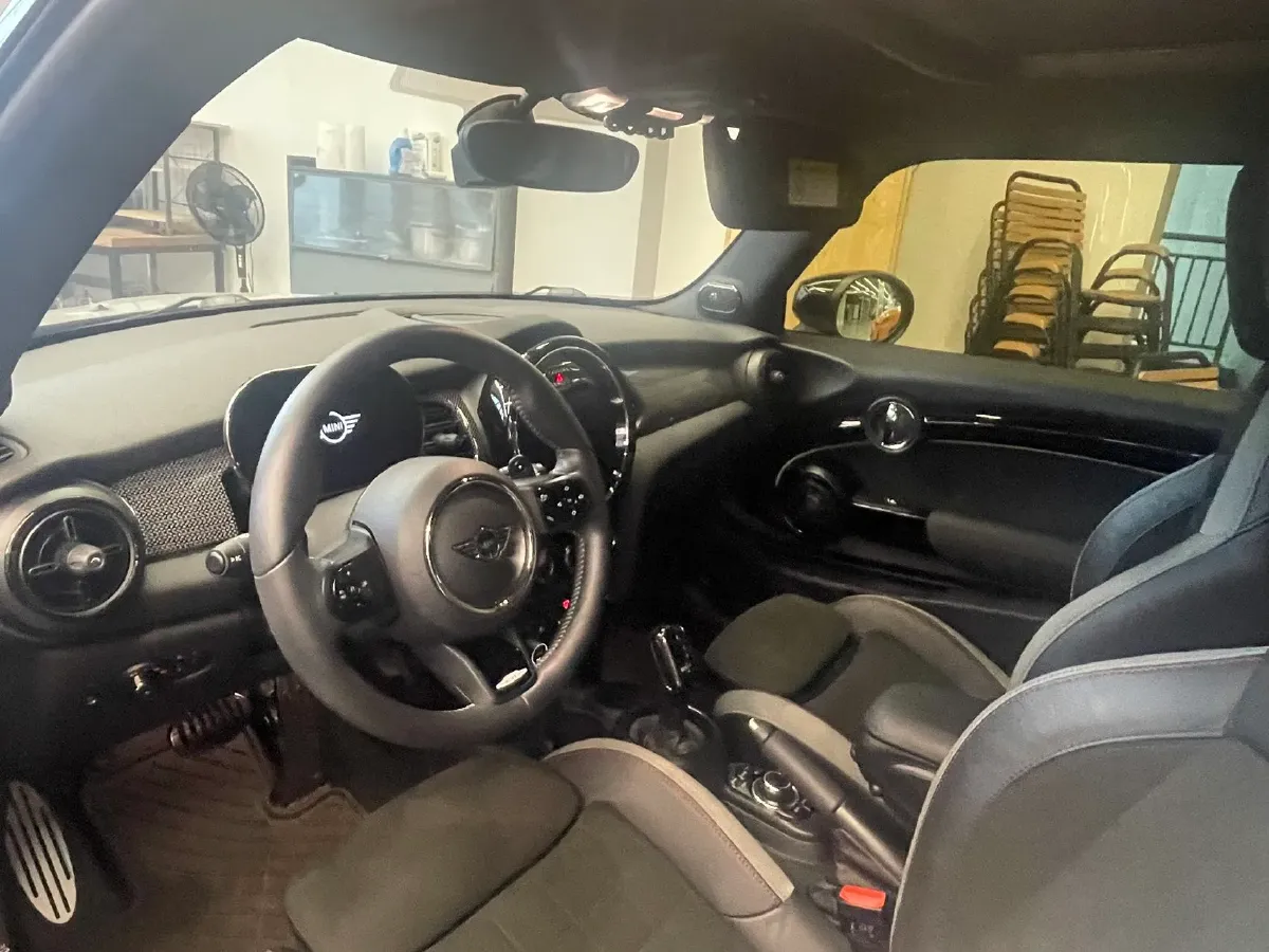 2022 MINI MINI 2.0T 192HP L4 7DCT,autocango,china used car exporter,china ev exporter,chinese used car exporter,chinese used ev exporter