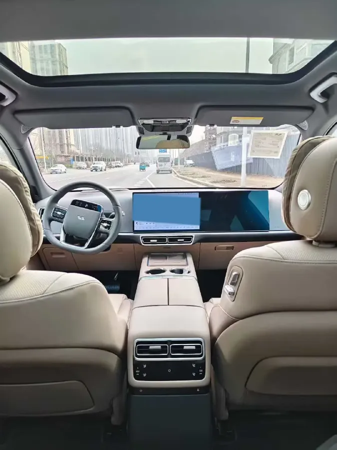 2025 Li L7 Range Extended 154HP REEV,autocango,china used car exporter,china ev exporter,chinese used car exporter,chinese used ev exporter