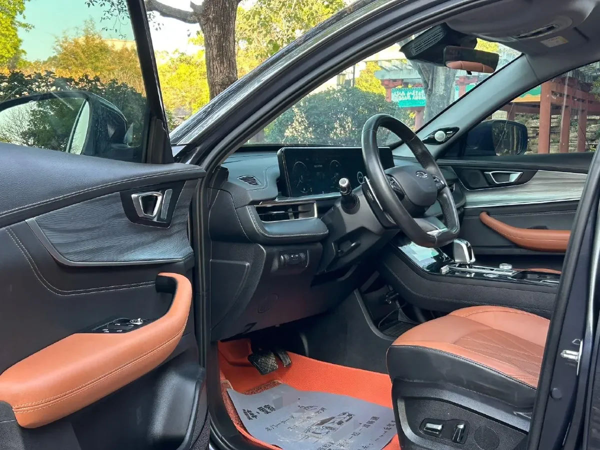 2022 ChangAn CS75 Plus 2.0T 233HP L4 8AT,autocango,china used car exporter,china ev exporter,chinese used car exporter,chinese used ev exporter