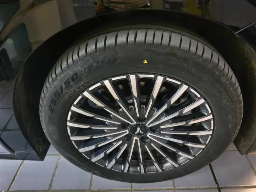 2026 Voyah Dream 1.5T 150HP L4 PHEV,autocango,china used car exporter,china ev exporter,chinese used car exporter,chinese used ev exporter