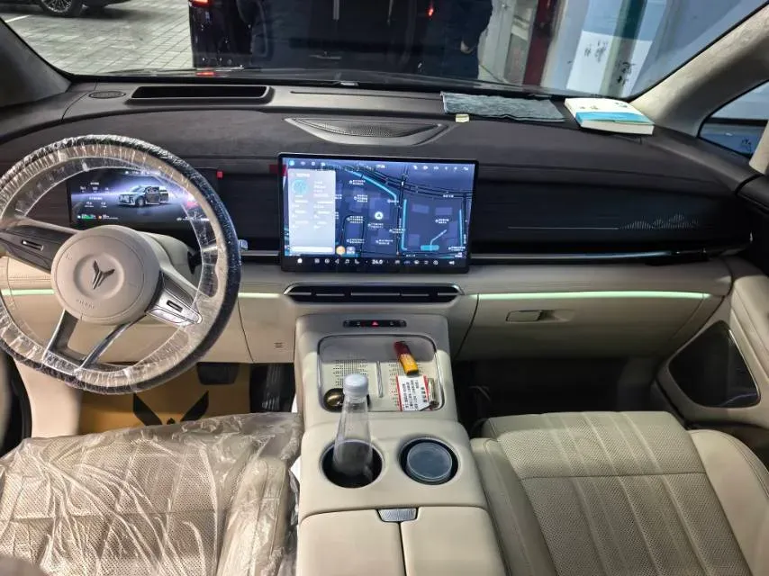 2026 Voyah Dream 1.5T 150HP L4 PHEV,autocango,china used car exporter,china ev exporter,chinese used car exporter,chinese used ev exporter