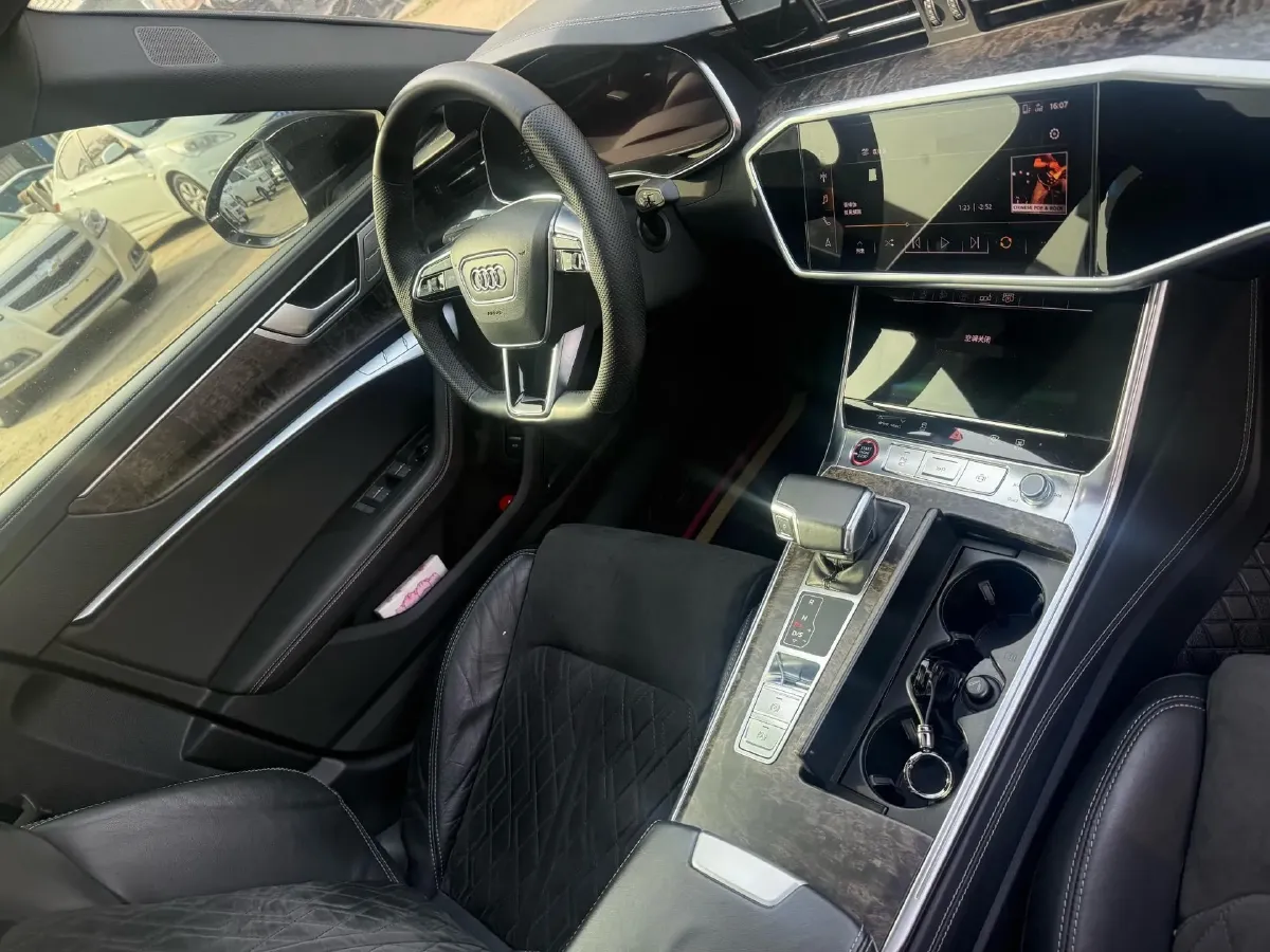 2020 Audi A6L 3.0T 340HP V6 7DCT,autocango,china used car exporter,china ev exporter,chinese used car exporter,chinese used ev exporter