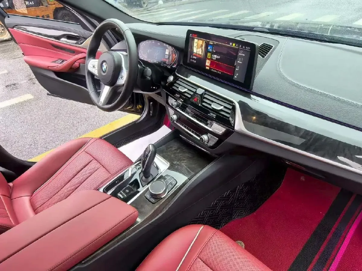 2022 BMW 5 Series 2.0T 184HP L4 8AT,autocango,china used car exporter,china ev exporter,chinese used car exporter,chinese used ev exporter