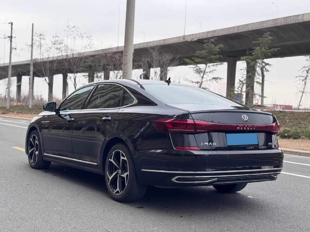 2024 Volkswagen Passat 2.0T 220HP L4 7DCT,autocango,china used car exporter,china ev exporter,chinese used car exporter,chinese used ev exporter