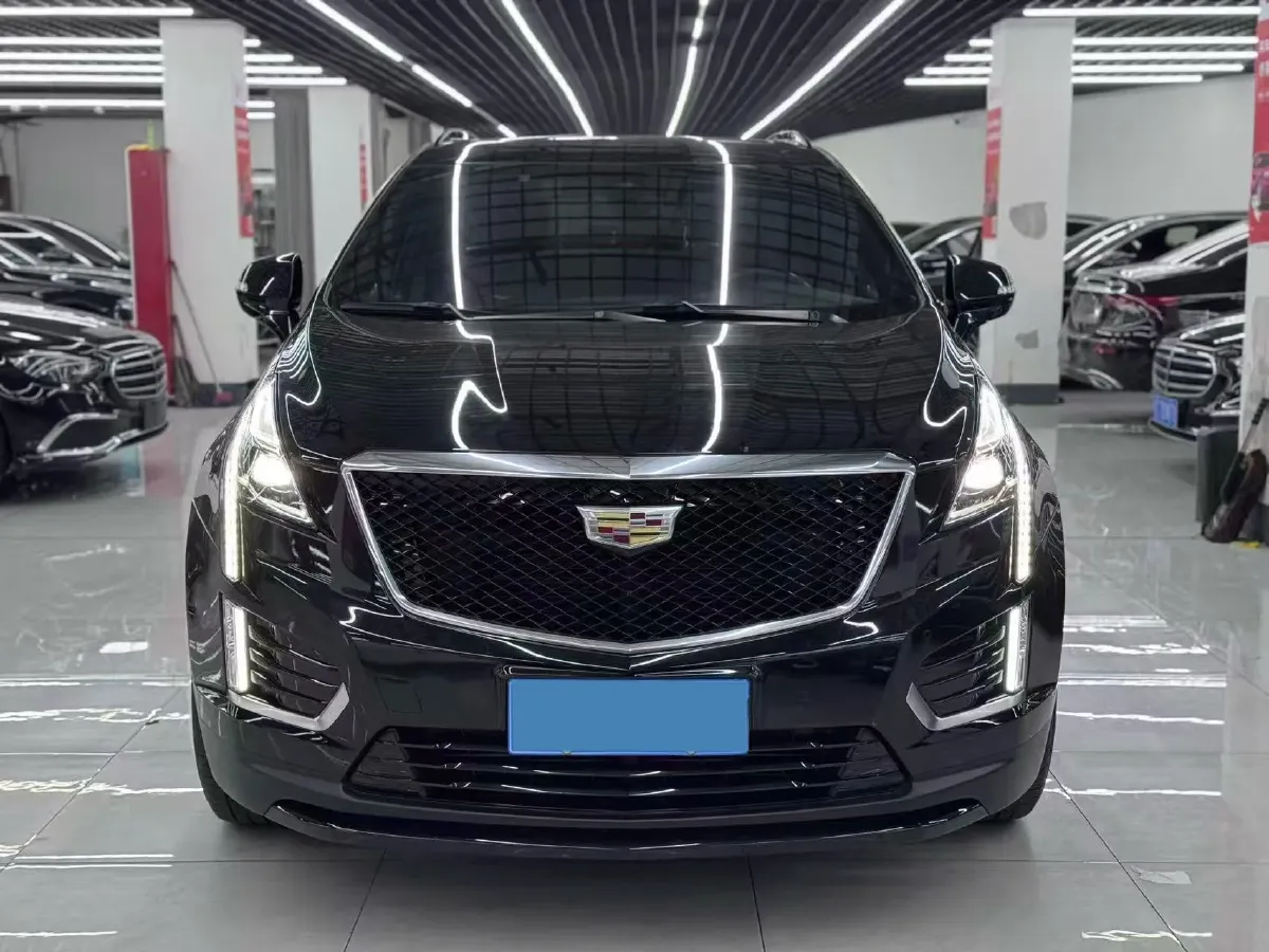 2023 Cadillac XT5 2.0T 237HP L4 9AT,autocango,china used car exporter,china ev exporter,chinese used car exporter,chinese used ev exporter