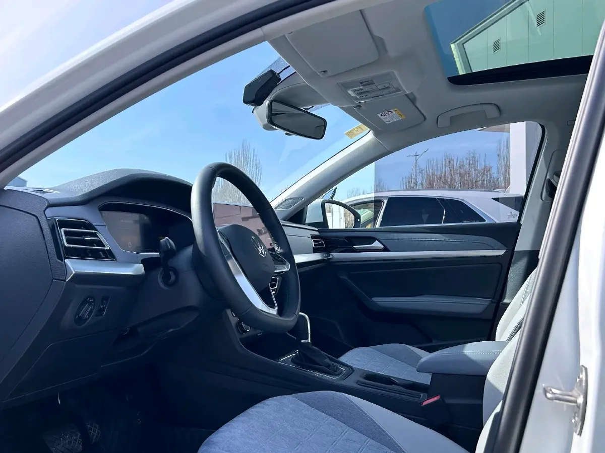 2024 Volkswagen Lavida 1.5T 160HP L4 7DCT,autocango,china used car exporter,china ev exporter,chinese used car exporter,chinese used ev exporter