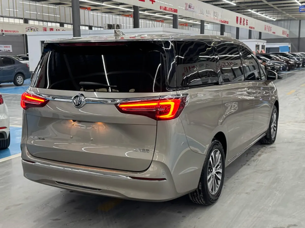 2023 Buick GL8 2.0T 237HP L4 9AT,autocango,china used car exporter,china ev exporter,chinese used car exporter,chinese used ev exporter