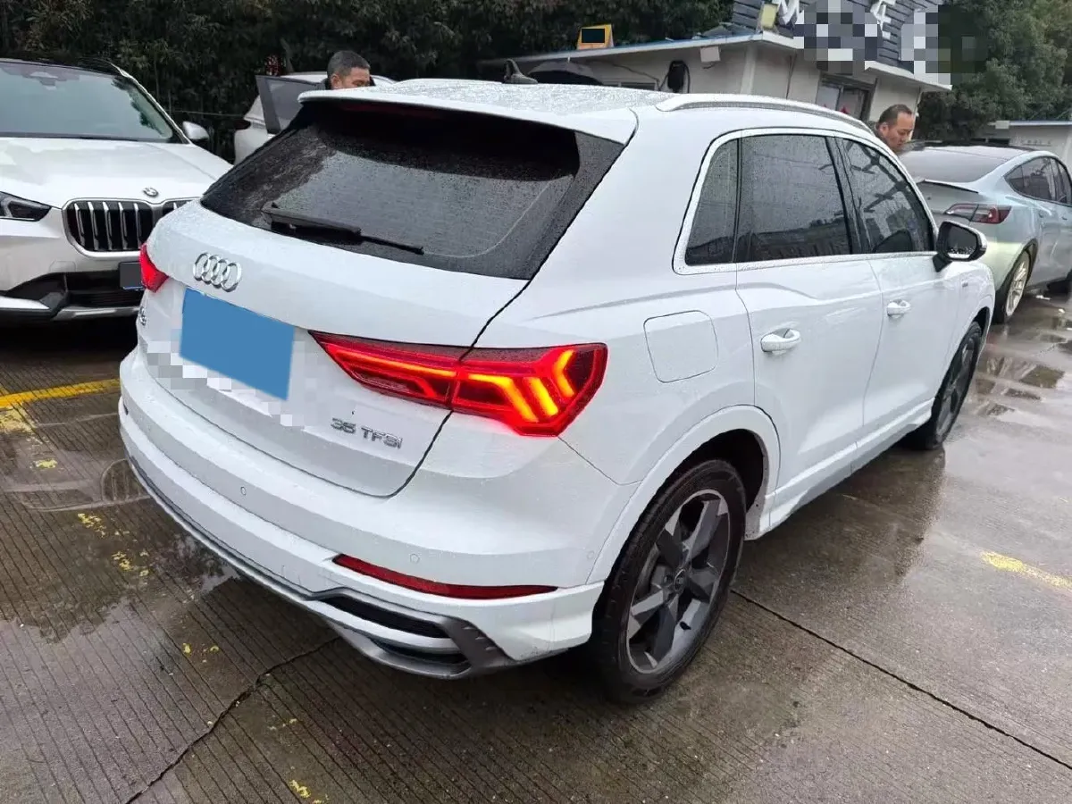 2022 Audi Q3 1.4T 150HP L4 7DCT,autocango,china used car exporter,china ev exporter,chinese used car exporter,chinese used ev exporter