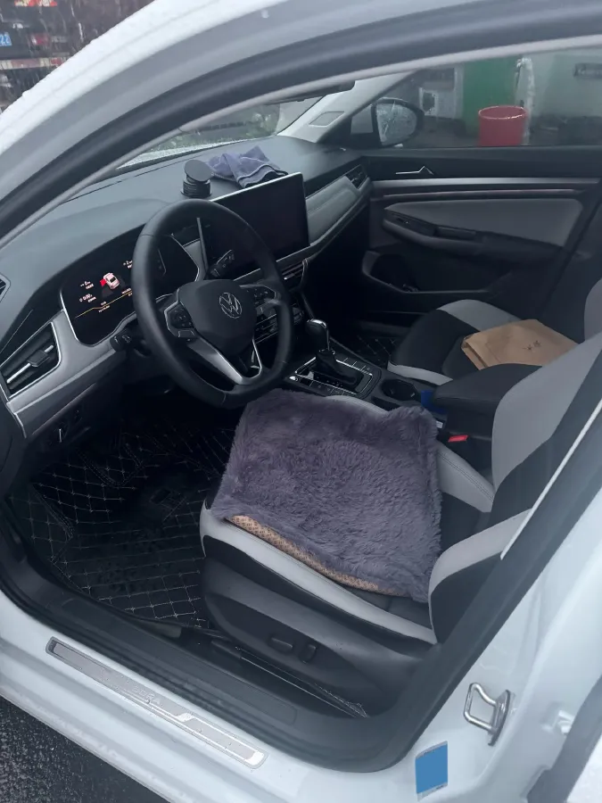 2024 Volkswagen Bora 1.5T 160HP L4 7DCT,autocango,china used car exporter,china ev exporter,chinese used car exporter,chinese used ev exporter