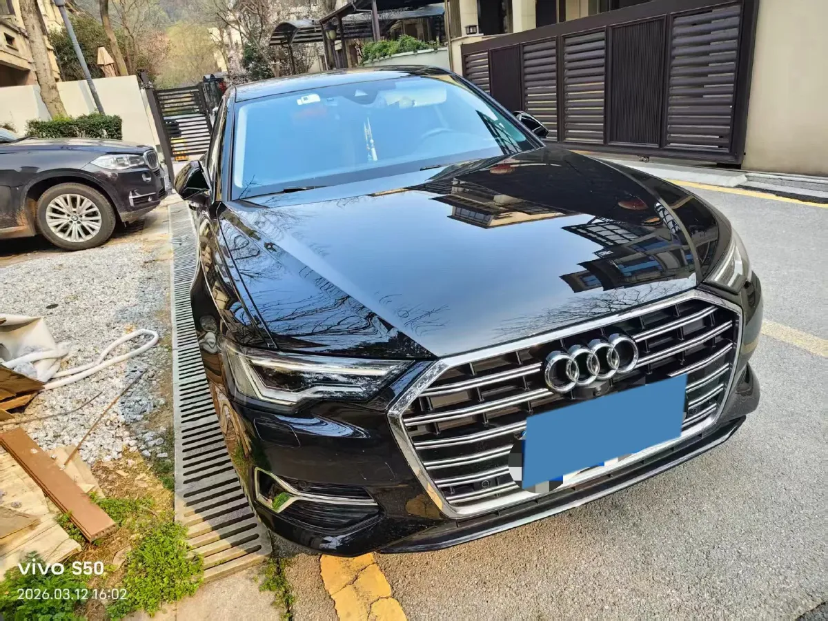 2023 Audi A6L 2.0T 245HP L4 7DCT,autocango,china used car exporter,china ev exporter,chinese used car exporter,chinese used ev exporter