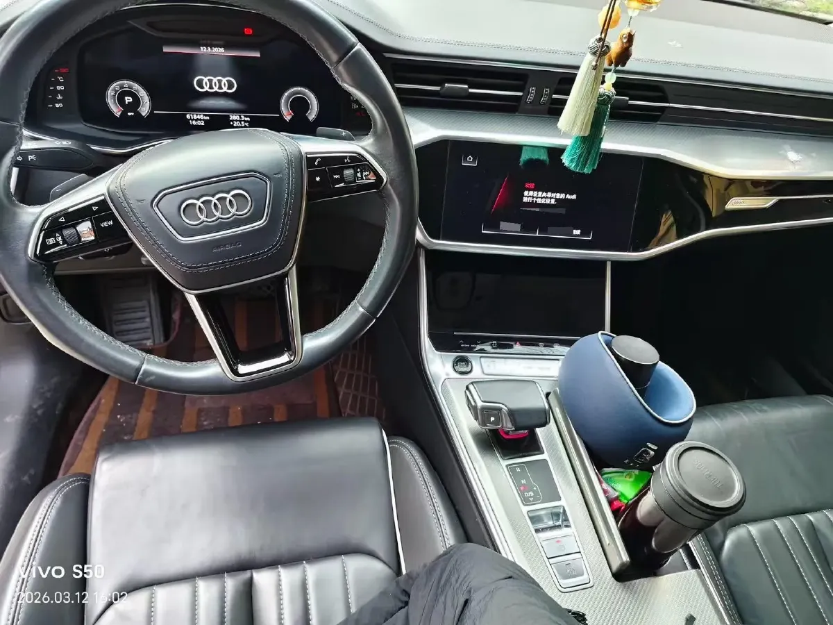 2023 Audi A6L 2.0T 245HP L4 7DCT,autocango,china used car exporter,china ev exporter,chinese used car exporter,chinese used ev exporter