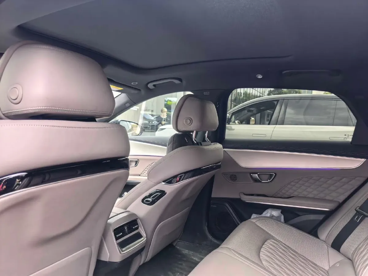 2024 BYD Han BEV 72KWH,autocango,china used car exporter,china ev exporter,chinese used car exporter,chinese used ev exporter