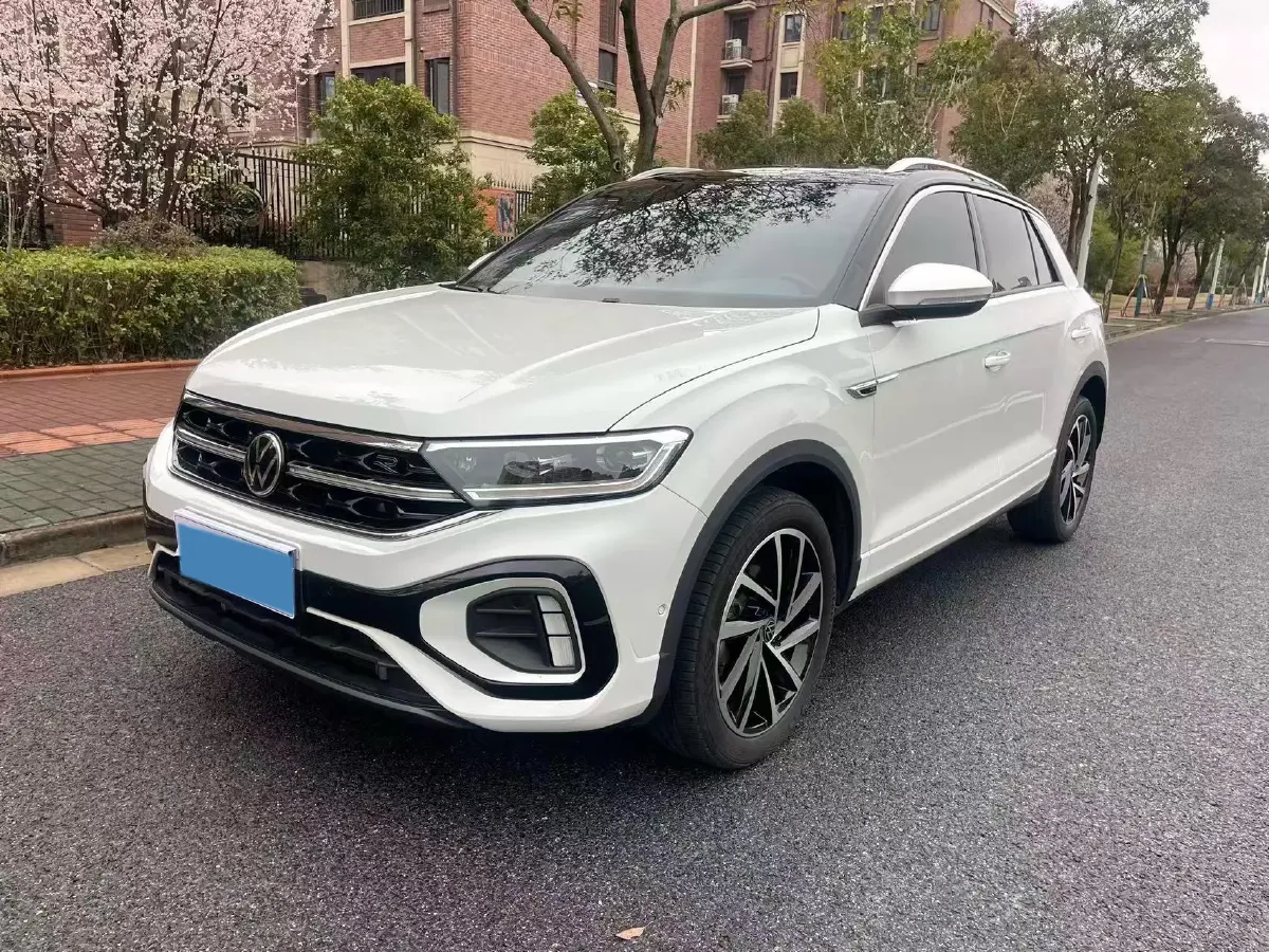 2023 Volkswagen T-Roc 1.5T 160HP L4 7DCT,autocango,china used car exporter,china ev exporter,chinese used car exporter,chinese used ev exporter