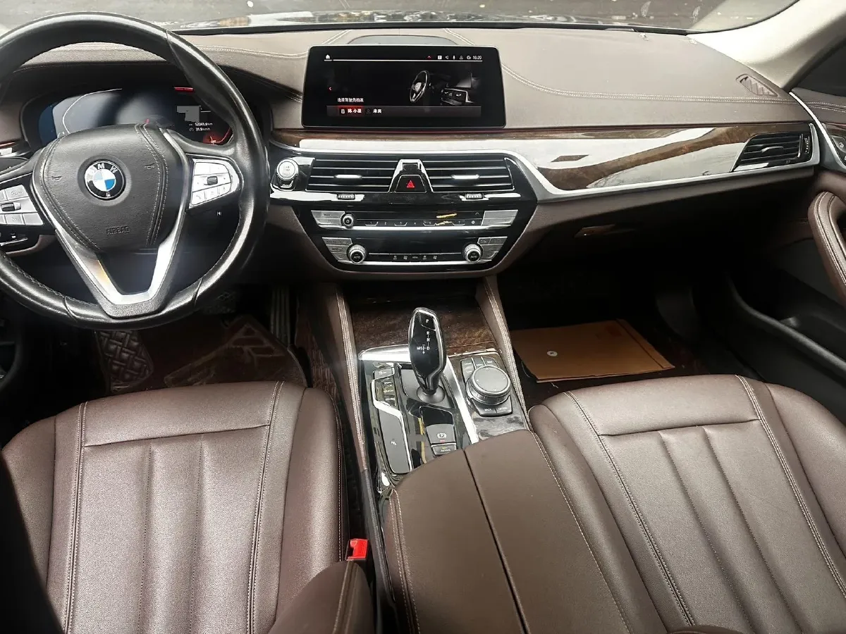 2020 BMW 5 Series 2.0T 184HP L4 8AT,autocango,china used car exporter,china ev exporter,chinese used car exporter,chinese used ev exporter