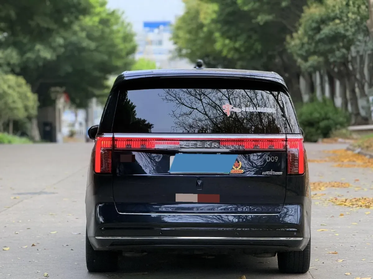 2022 Zeekr 009 BEV 116KWH,autocango,china used car exporter,china ev exporter,chinese used car exporter,chinese used ev exporter