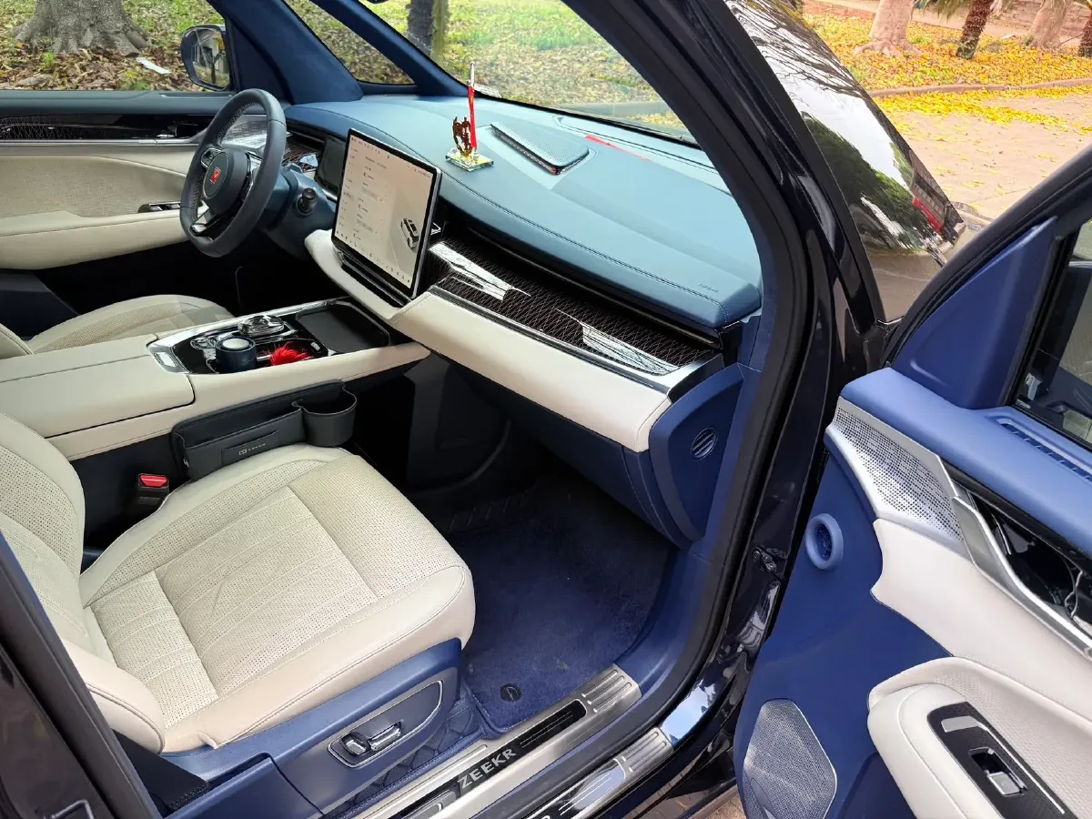 2022 Zeekr 009 BEV 116KWH,autocango,china used car exporter,china ev exporter,chinese used car exporter,chinese used ev exporter