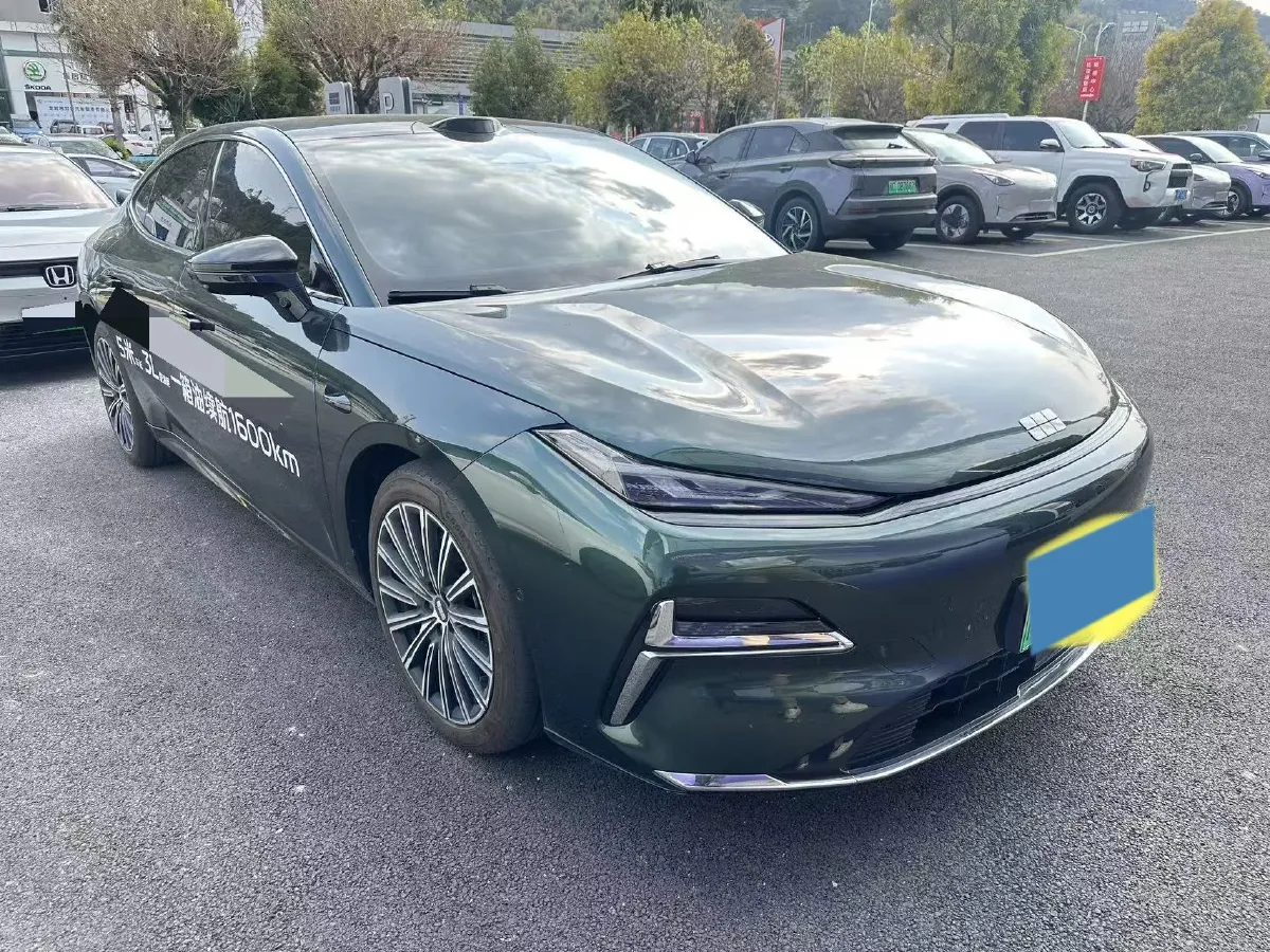 2025 Geely Galaxy Starshine 8 1.5T 163HP L4 3DHT PHEV 27.69KWH,autocango,china used car exporter,china ev exporter,chinese used car exporter,chinese used ev exporter