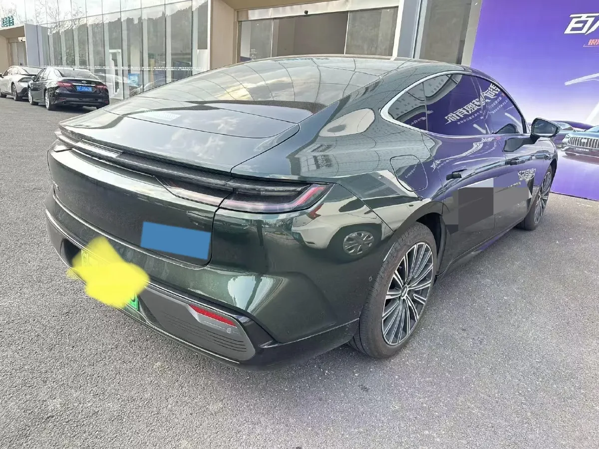 2025 Geely Galaxy Starshine 8 1.5T 163HP L4 3DHT PHEV 27.69KWH,autocango,china used car exporter,china ev exporter,chinese used car exporter,chinese used ev exporter