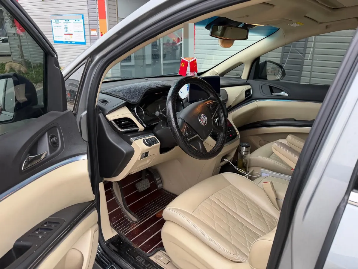 2022 Buick GL8 2.0T 237HP L4 9AT,autocango,china used car exporter,china ev exporter,chinese used car exporter,chinese used ev exporter