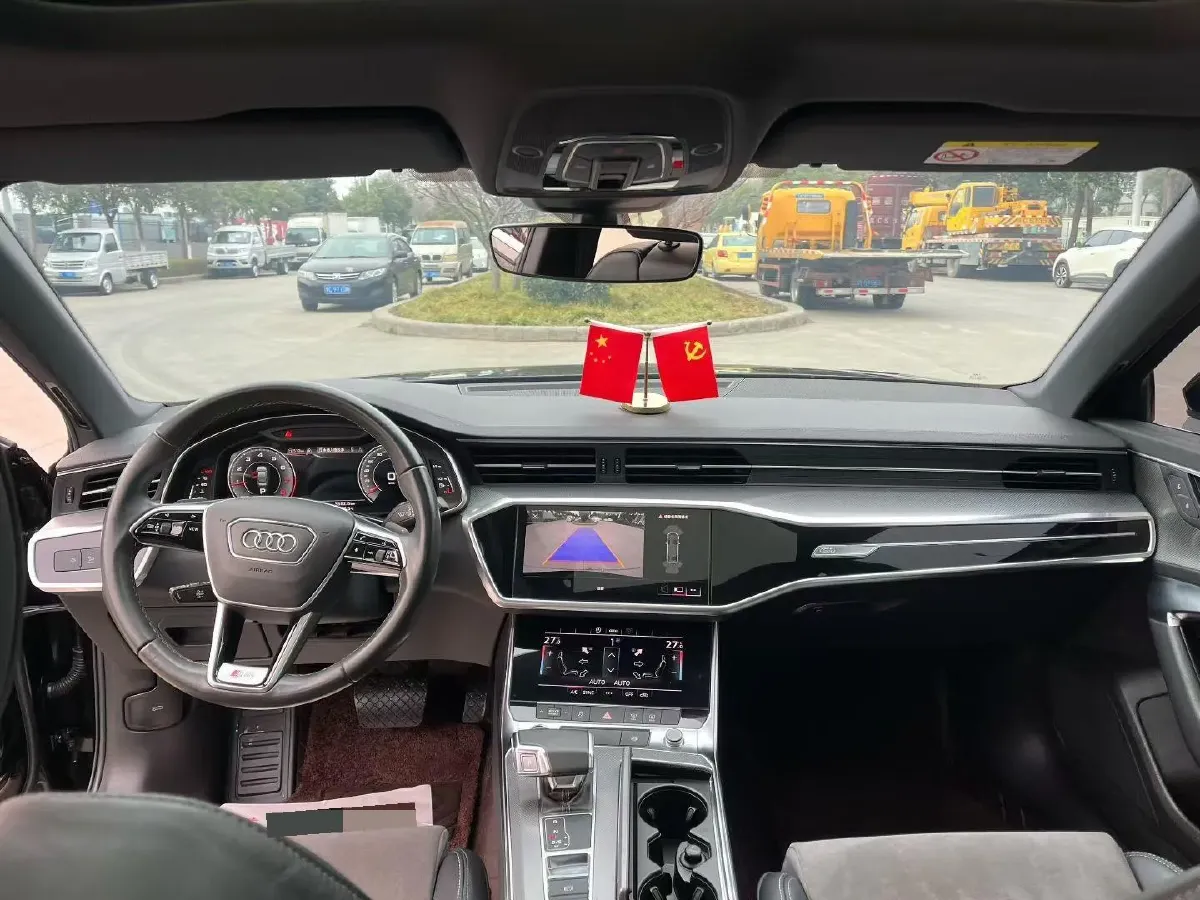 2022 Audi A6L 2.0T 190HP L4 7DCT,autocango,china used car exporter,china ev exporter,chinese used car exporter,chinese used ev exporter